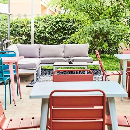 Ibis Styles Paris Hotel 3*
