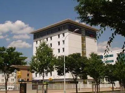 Ibis Styles Paris 3*