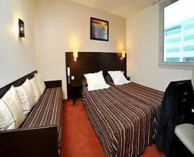 Отель Ibis Styles Paris Женвилье
